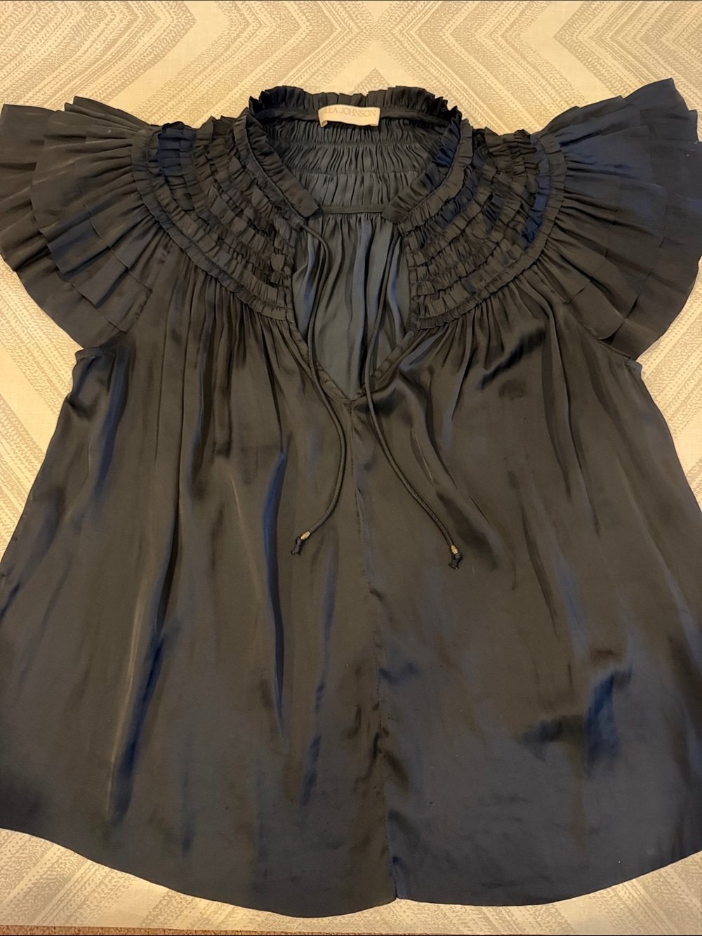 Ulla Johnson Black Ruffle Blouse Top Size 4 Flutter Sleeve V-Neck Tie Front